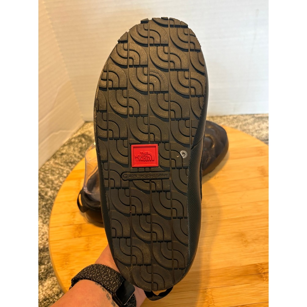 The North Face ThermoBall Traction Mule IV Black Shiny Slippers NF0A32YZ Size 7 - Picture 6 of 8